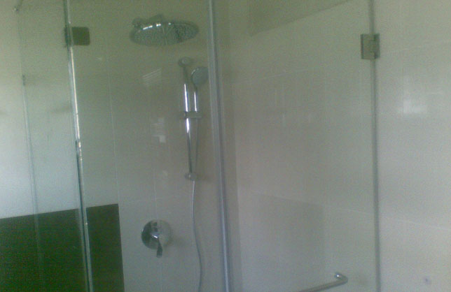 Aluminium glass partition-Shower Partition Ideas